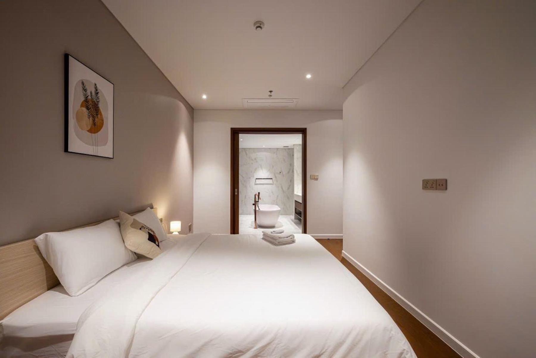 The Crest-Central Saigon Riverside -Free Pool-Gym-Sauna Room-Yoga Room Thành Pho Ho Chí Minh Esterno foto